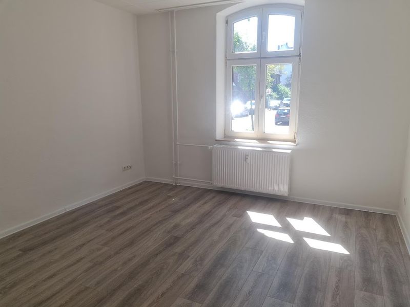 Renovierte 3-Zimmer-Wohnung im Erdgeschoss zu vermieten! 300 € Wunschgutschein* inklusive!